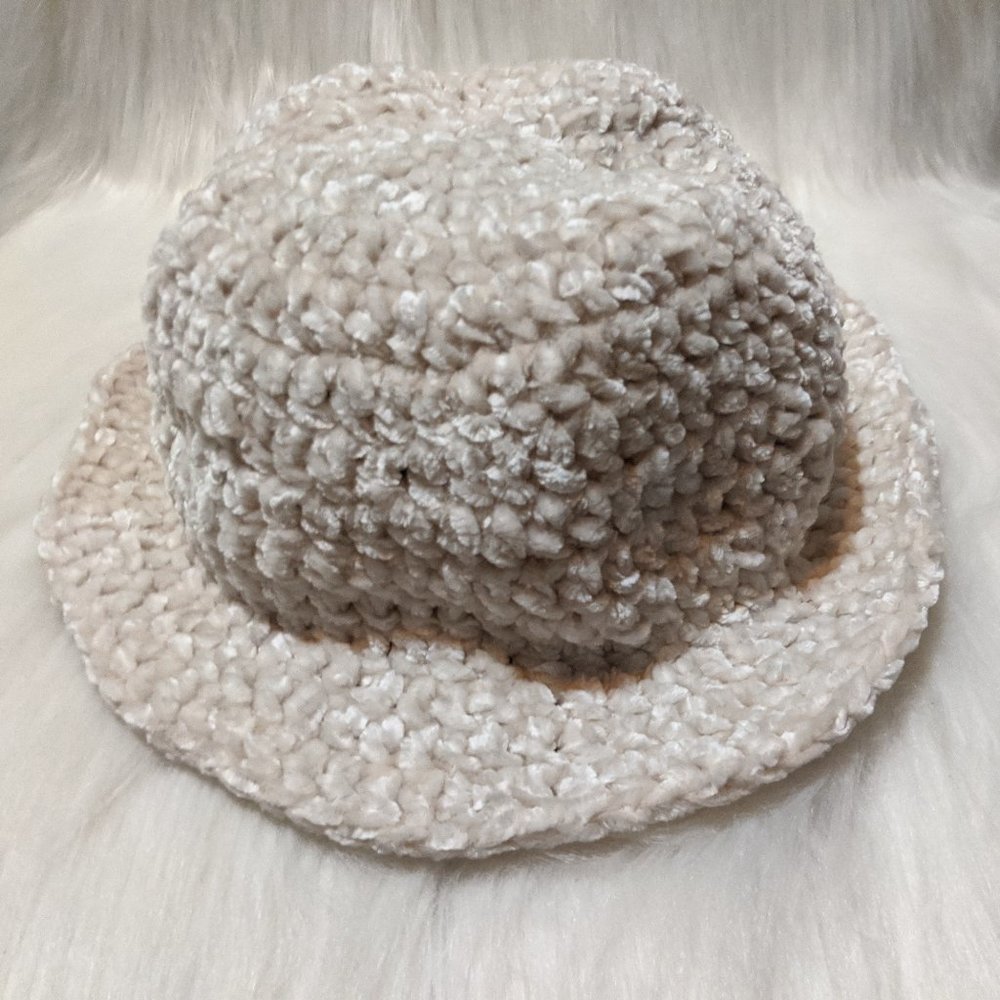 Handmade Velvet Cloche Chic Crochet Bucket Hat